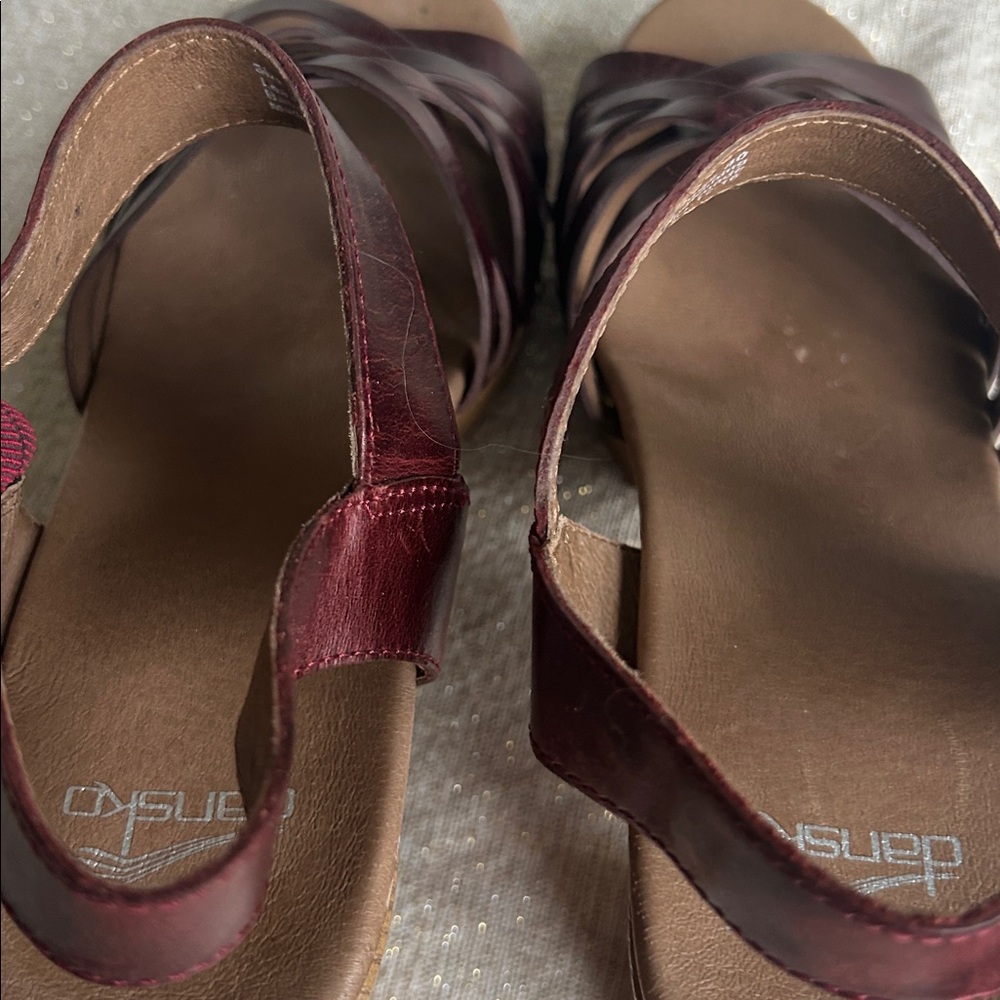 Dansko Dawson Sandals Strappy Leather Platforms Block Heels Woodgrain Size 40 - Picture 8 of 10